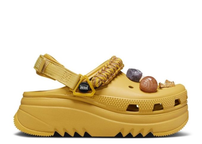 Aries x Classic Hiker Xscape Clog “Desert Grass”