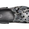 Crocs Classic Clog Beach Sandals Black Camouflage 205579-0DY