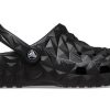 Crocs Classic Geometric Clogs “Black” 209563-001