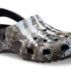 Crocs Pleasures x Realtree x Classic Clog “Skeleton – Edge Camo” 208267-960