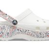 Crocs (WMNS) Classic Platform Americana Paisley Clogs “White” 207337-94S