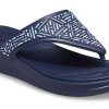 Crocs (WMNS) Monterey Beaded Flip-Flops Deep Blue 206851-410