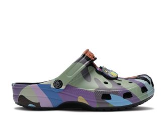 takashi murakami x clog complexcon exclusive 1 330x235 - Takashi Murakami x Clog "ComplexCon Exclusive"